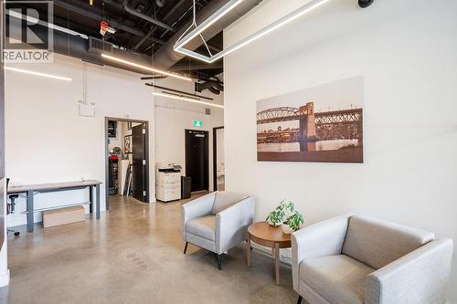 375-377 E Broadway, Vancouver, BC 
