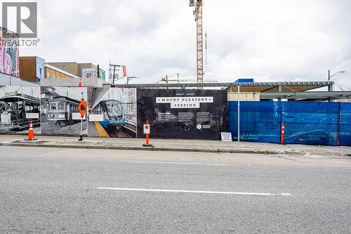 375-377 E Broadway, Vancouver, BC 