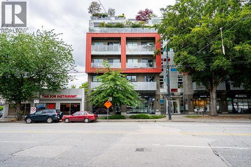 375-377 E Broadway, Vancouver, BC 