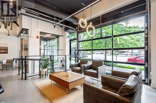 375-377 E Broadway, Vancouver, BC 