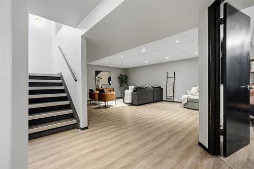 Basement Rec Room - 31 Edenwood Place, Winnipeg, MB 