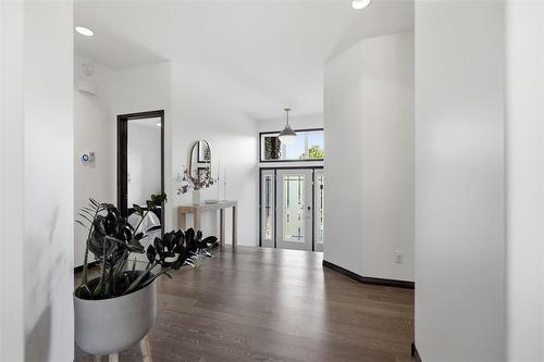 Front Entrance - 31 Edenwood Place, Winnipeg, MB 