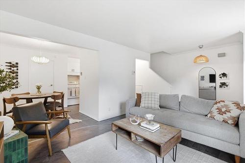 206 3915 Grant Avenue, Winnipeg, MB 