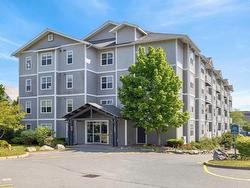 307 162 Ochterloney Street  Dartmouth, NS B2Y 4X3
