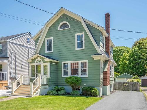 6076 Shirley Street  Halifax, NS B3H 2M8