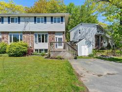 65 Wynn Castle Drive Lower Sackville, NS B4E 2H3
