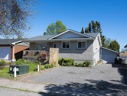 296 Sequoia Drive  Thunder Bay, ON P7B 5T5