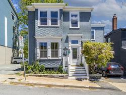 16 Victoria Road Dartmouth, NS B2Y 2V6