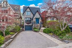 46 ESGORE DRIVE  Toronto, ON M5M 3R4