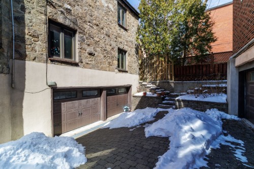 Garage - 4563 Av. De Kensington, Montréal (Côte-Des-Neiges/Notre-Dame-De-Grâce), QC 