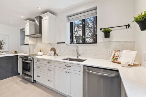 Kitchen - 4563 Av. De Kensington, Montréal (Côte-Des-Neiges/Notre-Dame-De-Grâce), QC 