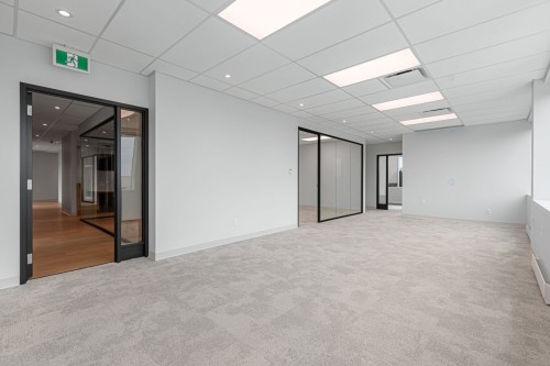 Other - 200-130 Boul. De Mortagne, Boucherville, QC - Indoor Photo Showing Other Room