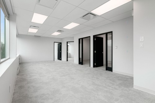 Other - 200-130 Boul. De Mortagne, Boucherville, QC - Indoor Photo Showing Other Room
