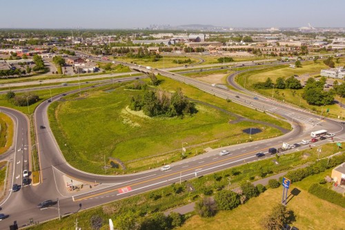 Aerial View - 200-130 Boul. De Mortagne, Boucherville, QC - Outdoor With View
