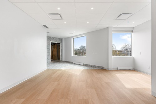 Reception - 200-130 Boul. De Mortagne, Boucherville, QC - Indoor Photo Showing Other Room