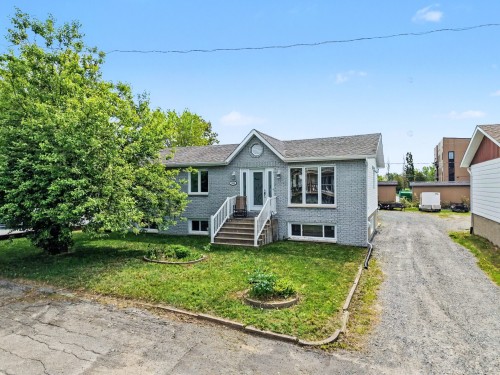 374 Av. Lajoie  Rouyn-Noranda, QC J9X 6H3