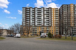 1410-10150 Boul. de l'Acadie  Montréal (Ahuntsic-Cartierville), QC H4N 0C5