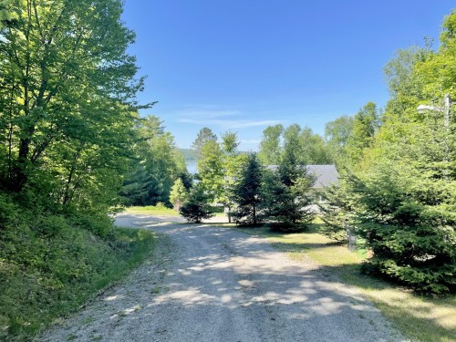 Façade - 131 Ch. Des Bouleaux, Lac-Des-Écorces, QC 