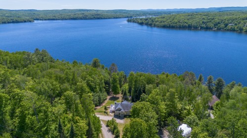 Vue sur l'eau - 131 Ch. Des Bouleaux, Lac-Des-Écorces, QC 