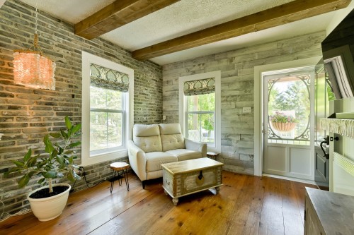 Salon - 342 Ch. Parker, Dixville, QC 