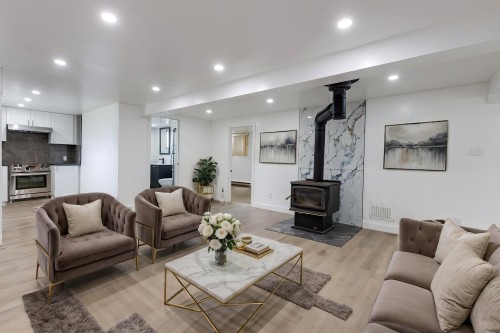 Family Room - 10515 Av. Garon, Montréal (Montréal-Nord), QC 