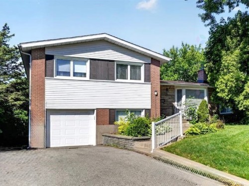 102 Rue Clairette  Dollard-Des-Ormeaux, QC H9A 2L5