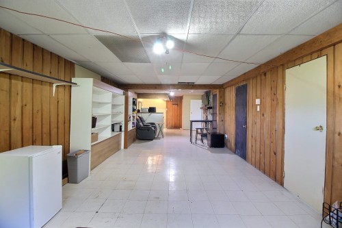 Salle familiale - 2057 Route De St-Philippe, Val-D'Or, QC 