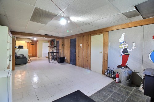 Salle familiale - 2057 Route De St-Philippe, Val-D'Or, QC 