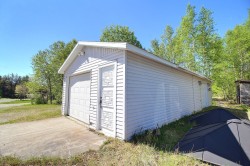 Garage - 