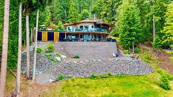 7712 Columbia Drive  Anglemont, BC V0E 1M8