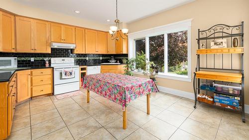1062 Simmons Road, Creston, BC 