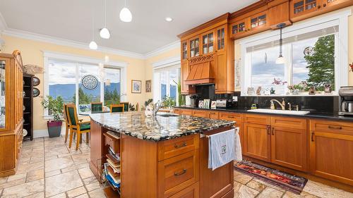 1062 Simmons Road, Creston, BC 