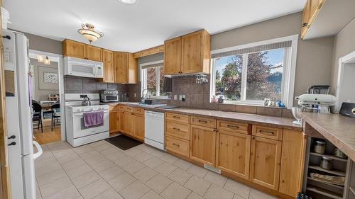 805 29Th Avenue, Cranbrook, BC 