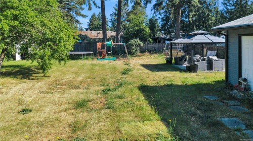 2230 Hemer Rd, Nanaimo, BC 