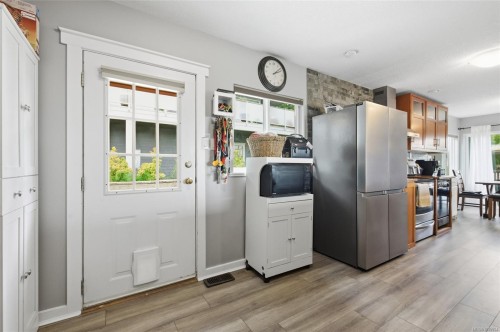 430 Davis Rd, Ladysmith, BC 