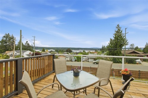 430 Davis Rd, Ladysmith, BC 