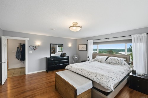430 Davis Rd, Ladysmith, BC 