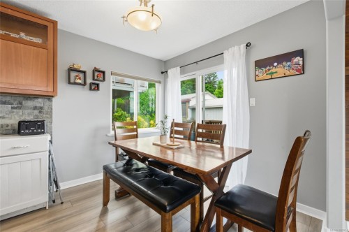 430 Davis Rd, Ladysmith, BC 