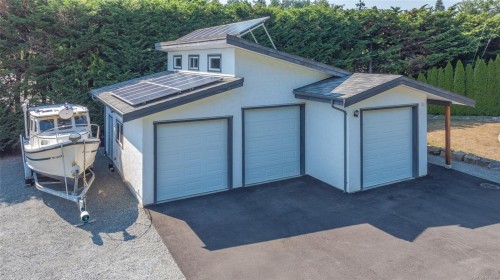4718/4720 Shell Beach Rd, Ladysmith, BC 