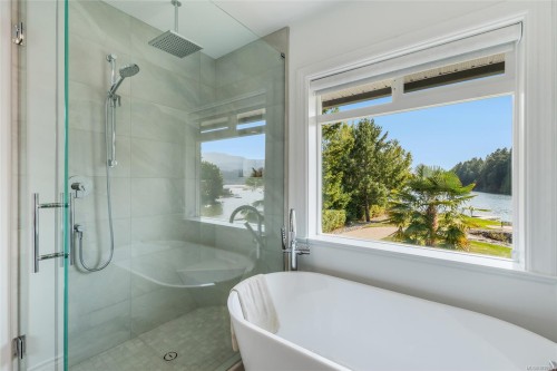 4718/4720 Shell Beach Rd, Ladysmith, BC 