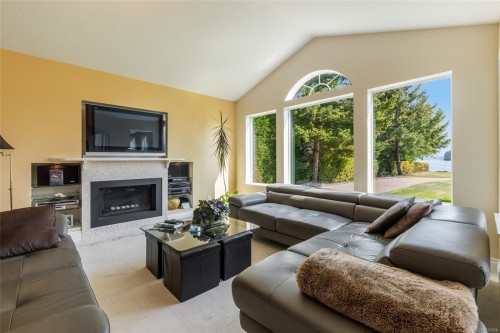 4718/4720 Shell Beach Rd, Ladysmith, BC 