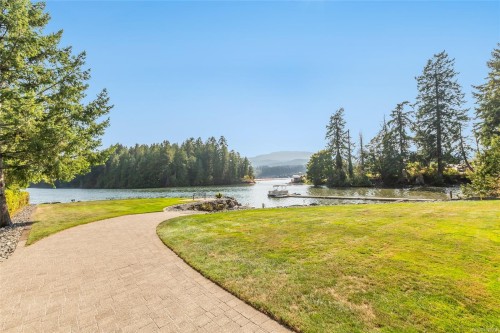 4718/4720 Shell Beach Rd, Ladysmith, BC 