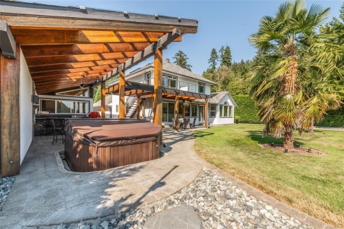 4718/4720 Shell Beach Rd, Ladysmith, BC 