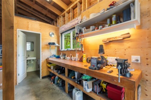 4718/4720 Shell Beach Rd, Ladysmith, BC 