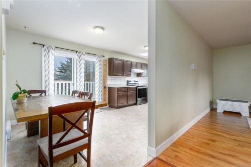1651 Ascot Ave, Comox, BC 