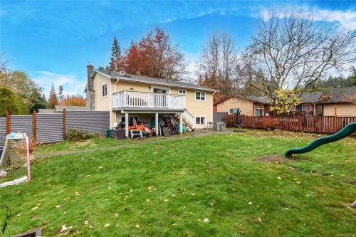 1651 Ascot Ave, Comox, BC 
