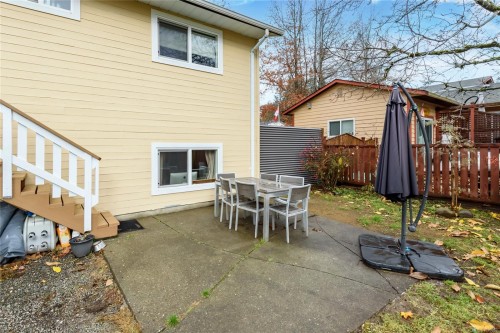 1651 Ascot Ave, Comox, BC 