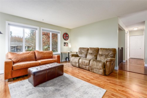1651 Ascot Ave, Comox, BC 
