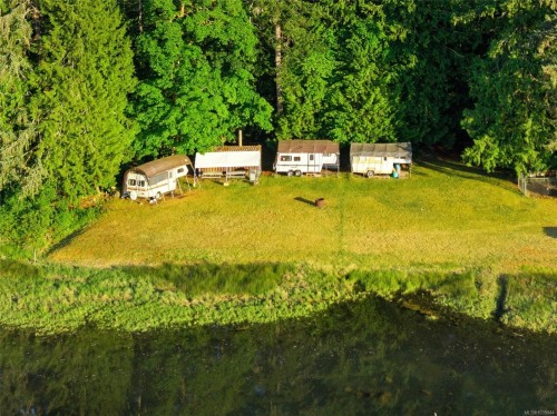 614 Curran Rd, Fanny Bay, BC 