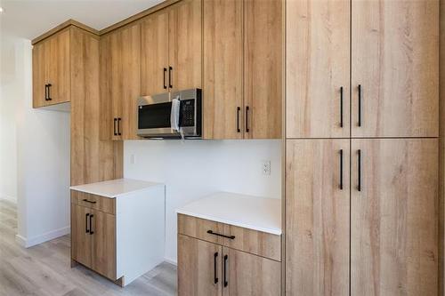 307 Victoria Ave, Winnipeg, MB 